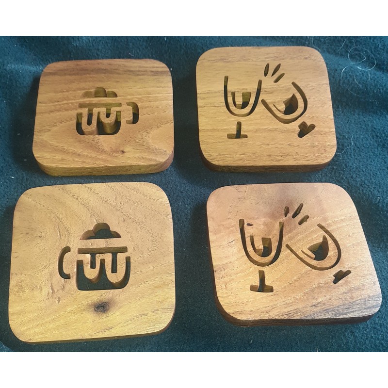 Ensemble de sous-verres carrés incrustés de nacre royale