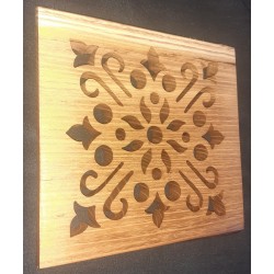 Dessous de plat mandala dans Robinier