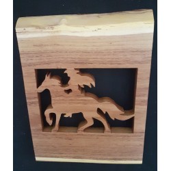 Cavalière cheveux au vent