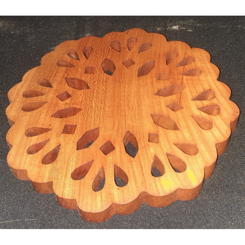 Dessous de plat en merisier